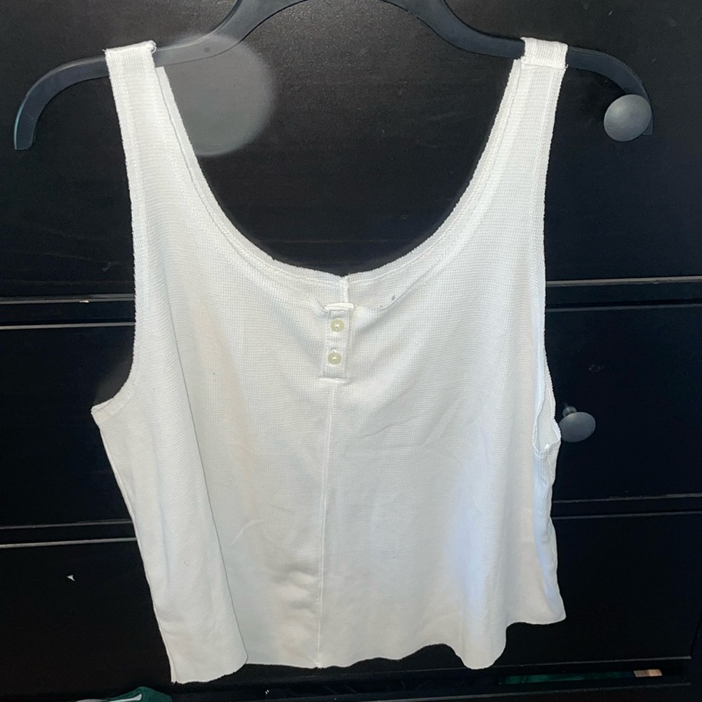 White nike tank top